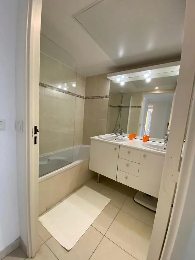 Beau Rivage Apartment Cavalaire-sur-Mer 0*,